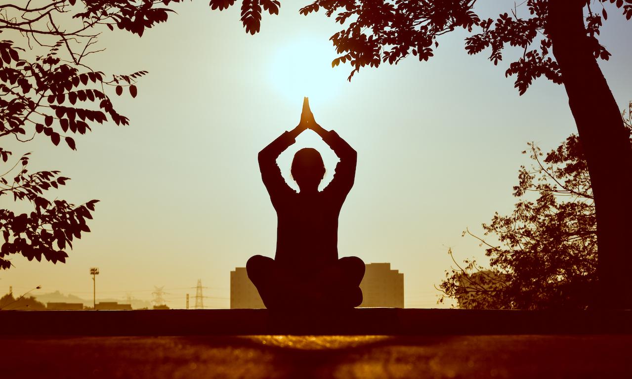 HOW TO LEARN TO MEDITATE. BEGINNER’S GUIDE